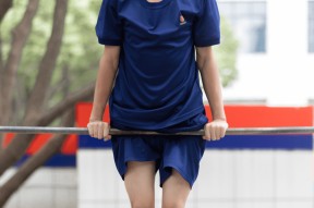 多米棋牌 -清晨体能课后，上海海港官宣签约备战社区盾，话题不断，年轻球员得到机会的简单介绍